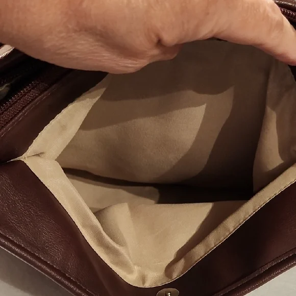 Rosetti Brown BURGANDY FAUX LEATHER SHOULDER/CROSS BODY BAG - Picture 11 of 15